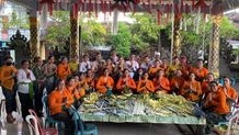 WHDI Kota Denpasar Kembali Gelar Pelatihan Pembuatan Banten Otonan Tumpeng Pitu di Banjar Yang Batu Kauh WHDI Kota Denpasar
