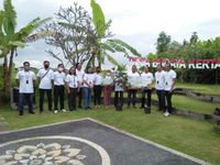 Desa Kesiman Kertalangu Tanam Ratusan Bibit Tanaman Buah Desa Kesiman