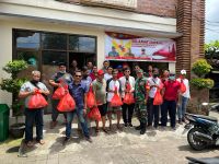 Tekan Inflasi, Kelurahan Peguyangan Distribusikan 5000 Bibit Ikan Lele Denpasar