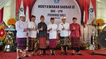 Dampingi Gubernur Bali, Bupati Bangli Hadir dalam Musda III BKS-LPD Provinsi Bali Tahun 2022 LPD
