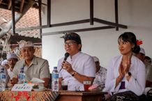 Bupati Giri Prasta Mendem Pedagingan di Pura Dadia Pasek Gelgel Pegatepan Lawak Belok/Sidan Bupati Nyoman Giri Prasta