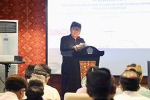 Wawali Arya Wibawa Buka Workshop Evaluasi Pengelolaan Keuangan dan Pembangunan Desa di Kota Denpasar workshop
