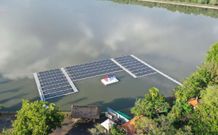 PLN Grup Tawarkan Kerja Sama Investasi Pengembangan 2 PLTS Terapung PLTS