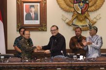 Pandangan Umum Fraksi Terhadap Ranperda APBD Semesta Berencana Provinsi Bali 2023 DPRD Bali