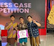Tim Arutala UGM Juara 1 Derrick Annual Oil and Gas Competition 2022 UGM