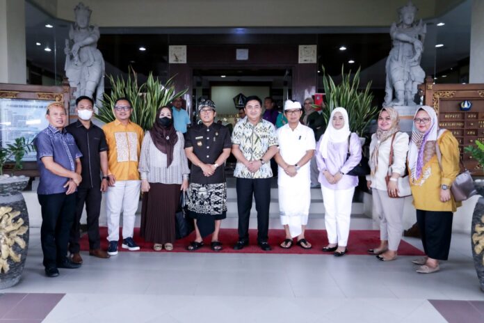 Kujungan Wali Kota Gorontalo