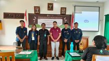 Fokus Pemilahan Sampah, Himpunan Mahasiswa Administrasi Publik Gelar Pengabdian Masyarakat di Desa Kerta fisip unud