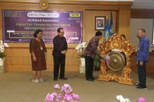 100 Orang Pemakalah Ikut Sukseskan Seminar dalam Rangka Peringati HUT Fakultas Teknologi Pertanian Unud ftp unud