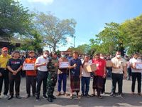 Sukseskan KTT G20, Pemkot Denpasar Bersama TNI/Polri Gelar Aksi Bersih-Bersih di Kawasan Pura Candi Narmada Pura Candi Narmada