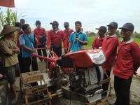 Sopir Traktor Langka, Petani Dilatih Jadi Operator Alsintan Petani di Badung