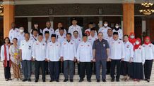 Pj Bupati Buleleng Lepas Rombongan Gerakan Pembumian Pancasila Menuju Rakernas IV Pj Bupati Buleleng