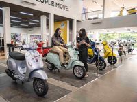 Lebarkan Sayap, Piaggio Indonesia Buka Dealer Premium ke-2 ‘Motoplex 4’ di Surabaya Piaggio