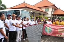 Guru Bangkit dengan Komitmen dan Integritas Tinggi Jalan Sehat