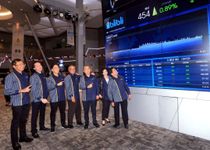 Blibli Resmi Melantai di Bursa Efek Indonesia dengan Harga Perdana Rp450 per Saham Saham
