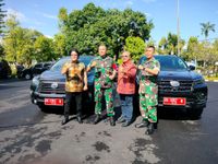 Korem Wira Satya Terima Hibah 2 Unit Kendaraan Dari Pemkab Badung Korem Wira Satya