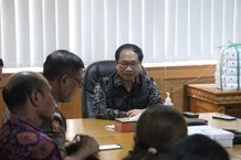 Wabup Ketut Suiasa Pimpin Rapat Koordinasi Terkait Penanganan Anjing Liar Badung
