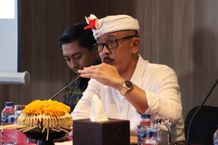 Buka Pelatihan Pengeloaan Desa Wisata, Wabup Diar Harapkan Sumber Daya Melekat Pada Komunitas Desa Desa Wisata
