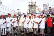 Pastikan Rekonstruksi Berjalan Lancar, Bupati Sanjaya Tinjau Pemasangan Bagan Utama Patung Wisnu Murti Patung Wisnu Murti