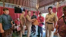 Bupati Sedana Arta Serahkan NPHD untuk 27 Banjar Adat di Bangli NPHD