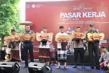 Siapkan 2.500 Lowongan Kerja, Wawali Arya Wibawa Buka Festival Pasar Kerja Kota Denpasar Pasar Kerja