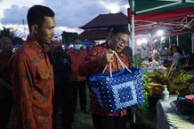 Tekan Laju Inflasi, Sekda Alit Wiradana Buka Pasar Rakyat Kelurahan Panjer pasar rakyat