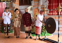 Gubernur Koster Buka Pesamuhan Agung XVII Maha Gotra Pasek Sanak Sapta Rsi Gubernur Koster
