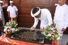 Wali Kota Jaya Negara Hadiri Piodalan dan Pemlaspasan Bale Kulkul Balai Banjar Kertasari, Desa Adat Peguyangan Wali Kota Denpasar