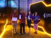 Mahasiswa FKP Unud Menerima Anugrah Diktiristek 2022 Kategori Mahasiswa Prestasi Internasional Terbaik fkp unud