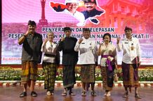 Sekda Alit Wiradana Hadiri Pelepasan Peserta Pelatihan Kepemimpinan Nasional Tingkat II Sekda Alit Wiradana