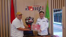 Bupati Sedana Arta Bangga, Kabupaten Bangli Raih Posisi Pertama Kategori Best Akuntabel “Baseline” Survei Indeks BerAKHLAK Terbaik AKHLAK