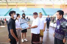 Penghargaan Mahasiswa Berprestasi Tahap II Jembrana Cair Beasiswa