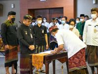 Wali Kota Jaya Negara Lantik 2 Pejabat Eselon II Hasil Lelang Pejabat