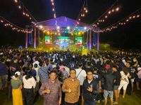 Pengunjung Membludak, Penampilan Joni Agung & Double T Tutup Gelaran Denfest ke-15 Denfest
