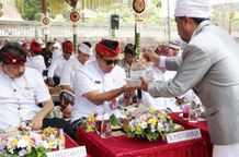 Mohon Kerahayuan Jagat, Bupati Sanjaya Hadiri Karya Pamahayu Buana di Pura Penataran Agung Ulundanu Beratan Ulundanu
