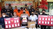 Polresta Denpasar Amankan Empat Pengedar Obat Penenang Pil Penenang