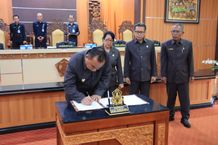 Perda RTRW Jembrana Ditetapkan Perda RTRW Jembrana Ditetapkan