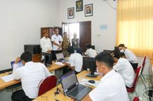 Sekda Adi Arnawa Pantau Seleksi PPPK Guru, Harapkan Tenaga Kesehatan dan Tenaga Lain Bisa Susul Secara Bertahap Seleksi PPPK