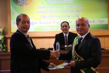 Potensi Daun Euphorbia Milii dalam Mempercepat Proses Penyembuhan Luka Bakar Antarkan Agus Sunadi Putra Meraih Gelar Doktor Ilmu Kedokteran fk unud