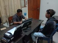 Dipecat, Gede Nekat Gasak Toko Tempatnya Bekerja Maling Toko