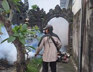 Antisipasi Demam Berdarah, Desa Dauh Puri Kaja Gencar Lakukan Fogging Fokus Fogging Fokus