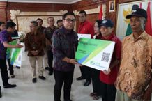 Wawali Arya Wibawa Hadiri Peresmian Gerakan Perlindungan 1 Desa 100 Pekerja Rentan di Desa Tegal Harum Desa Tegal Harum