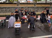Barber di CFD, Bayar Seiklasnya Untuk Donasi CFD