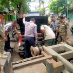 Lama Terpakir di Pinggir Jalan, Dua Mobil Nyaris Diderek Dishub Penertiban Parkir