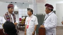 Apresiasi Sentra Tenun Jembrana, Presiden Jokowi : Wujud Perhatian Pemerintah Daerah bagi Pengembangan UMKM Sentra Tenun Jembrana