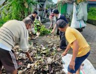 Jelang HUT Ke-235 Kota Denpasar, Seluruh Desa/Kelurahan Serentak Lakukan Aksi Kebersihan Aksi Kebersihan