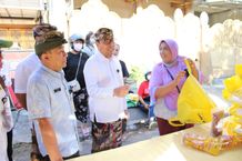 Rangkaian HUT Ke-235 Kota Denpasar, Pemkot Denpasar Gelar Pasar Murah di Desa Dauh Puri Klod Pasar Murah