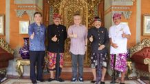Sambut Petinggi Provinsi Hainan, Wagub Cok Ace Kenalkan Tradisi dan Kebudayaan Bali di Ubud Sambut Petinggi Provinsi Hainan