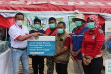Yayasan WINGS Peduli melalui Ekonomi Power Liquid Donasikan Produk Cuci Piring untuk Pengungsi Cianjur WINGS