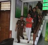 Bendahara BUMDes Banjarasem Mandara Ditahan Atas Dugaan Korupsi Korupsi BUMDES
