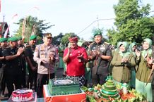 Bupati Sanjaya Berikan Surprise HUT Ke-62 Korem 163/Wira Satya HUT ke-62 Korem 163/Wira Satya